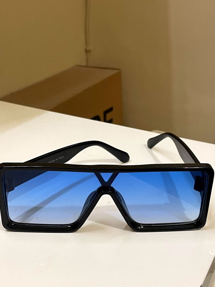 Bold Blue Gradient Square Sunglasses