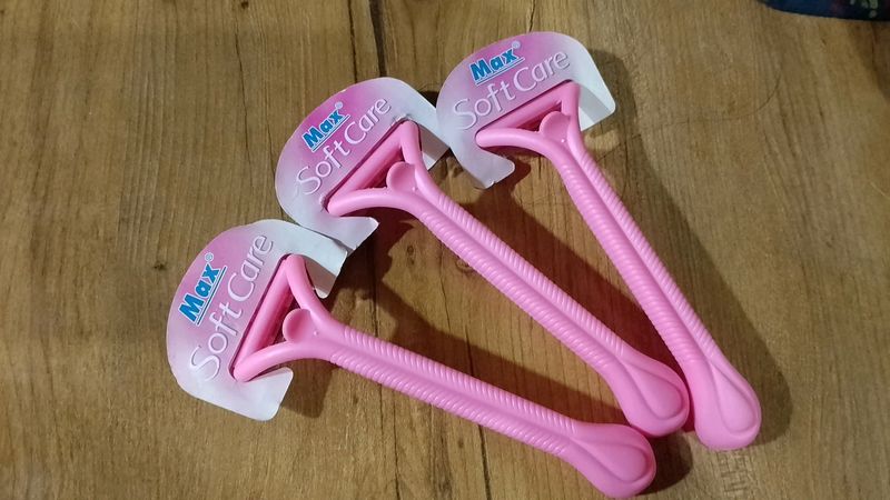 Max Soft Care Razor Specially For Women And Men