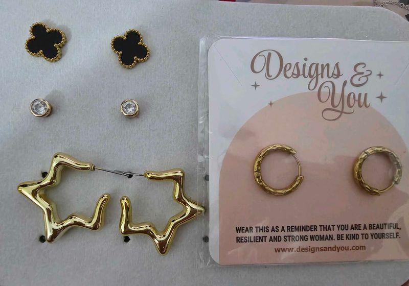 4 pairs Multi-Style Gold Tone Earring Set