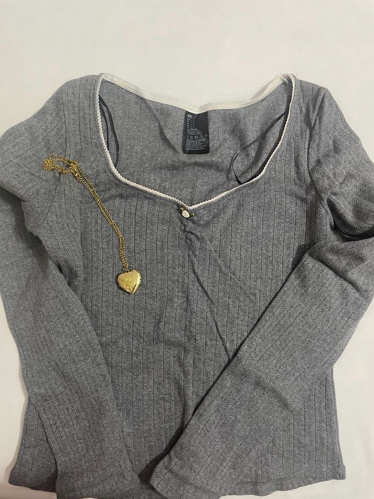 Grey Long Sleeve Top With Rose Detail  ၴႅၴ