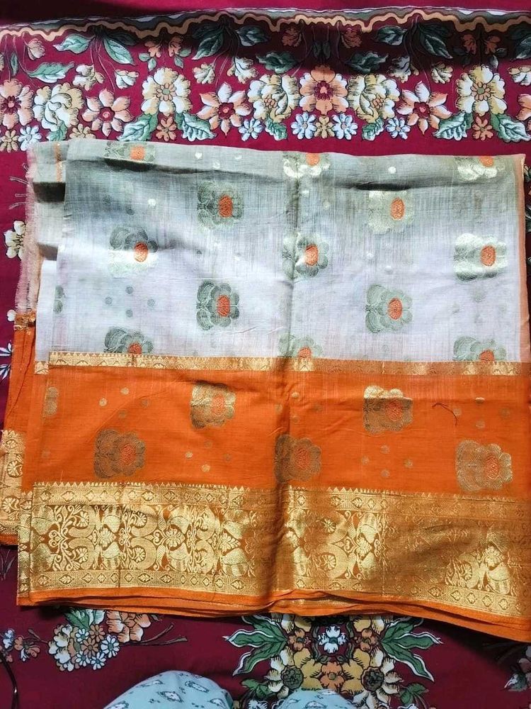 Tant Banarasi floral design saree