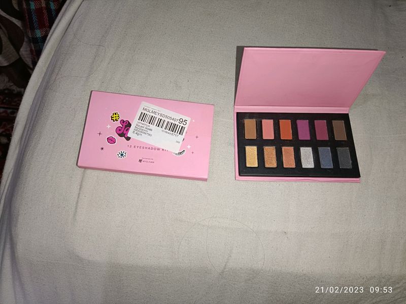 12 Color Eyeshadow Palette - Pink Case