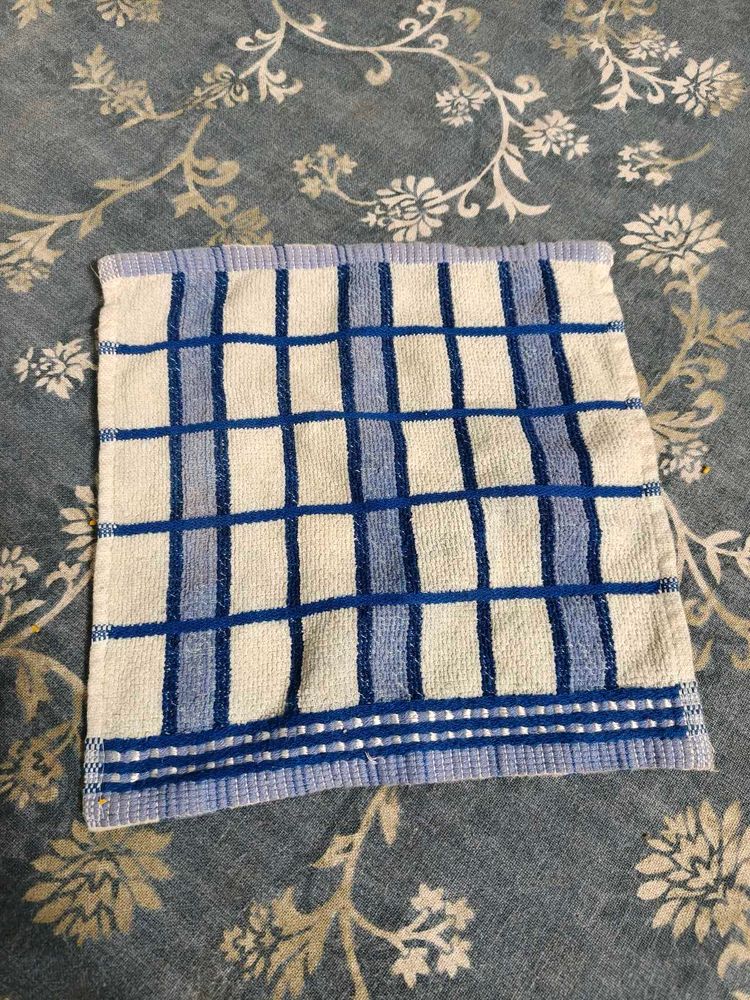 Classic Blue &amp; White Plaid Kitchen Towel