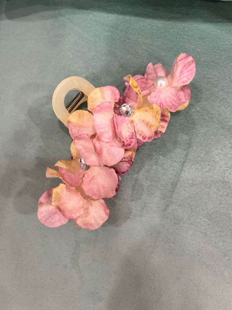 Floral Hair Claw Clip