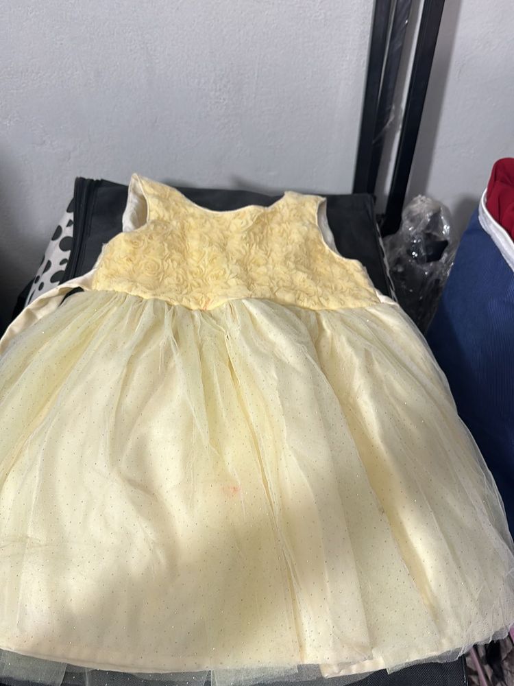 Beautiful Yellow Party Gown