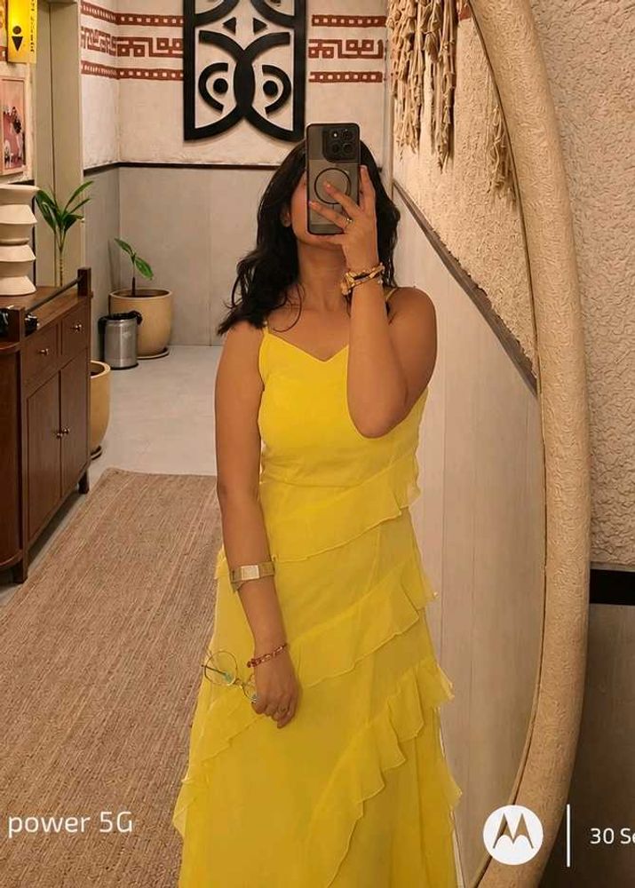 Chic Yellow Ruffled Maxi Dress