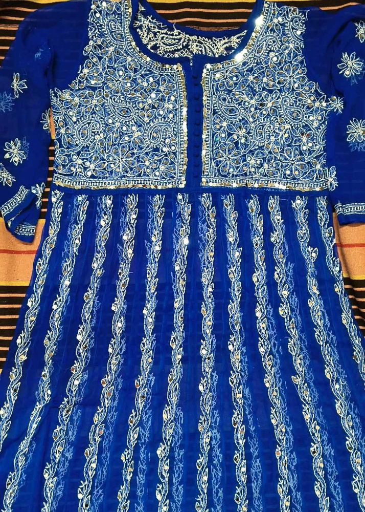 combo of Embellished Royal Blue and Red kurti with