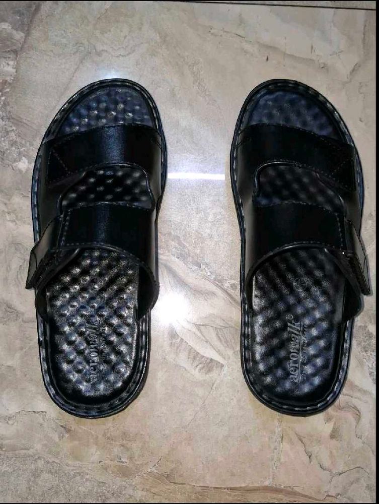 Classic Black Aerowalk Sandals