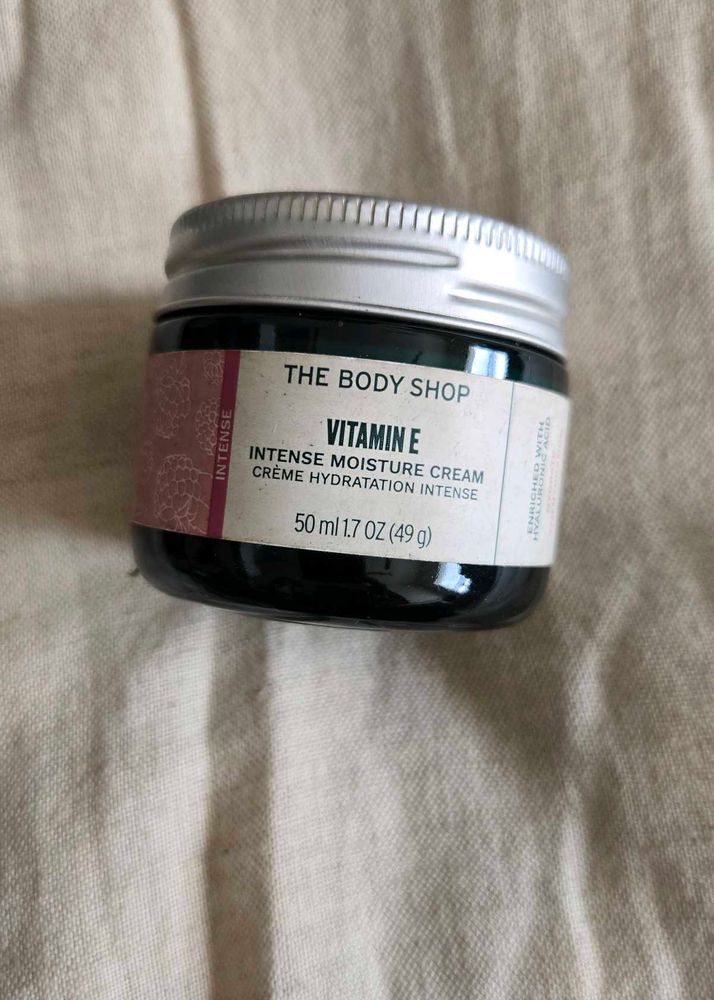 The Body Shop Vitamin E Intense Moisture Cream