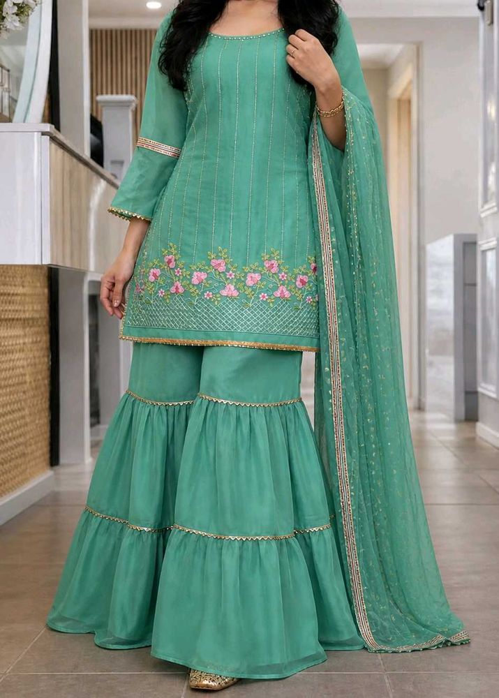 Beautiful Teal Kurta Set with Dupatta💚😉
