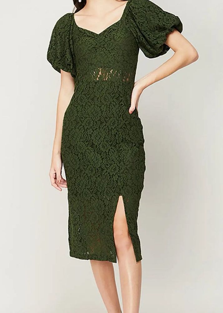 off shoulder sweetheart neck dress