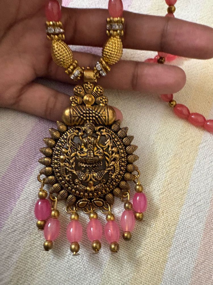 Beautiful Antique Pendant Necklace