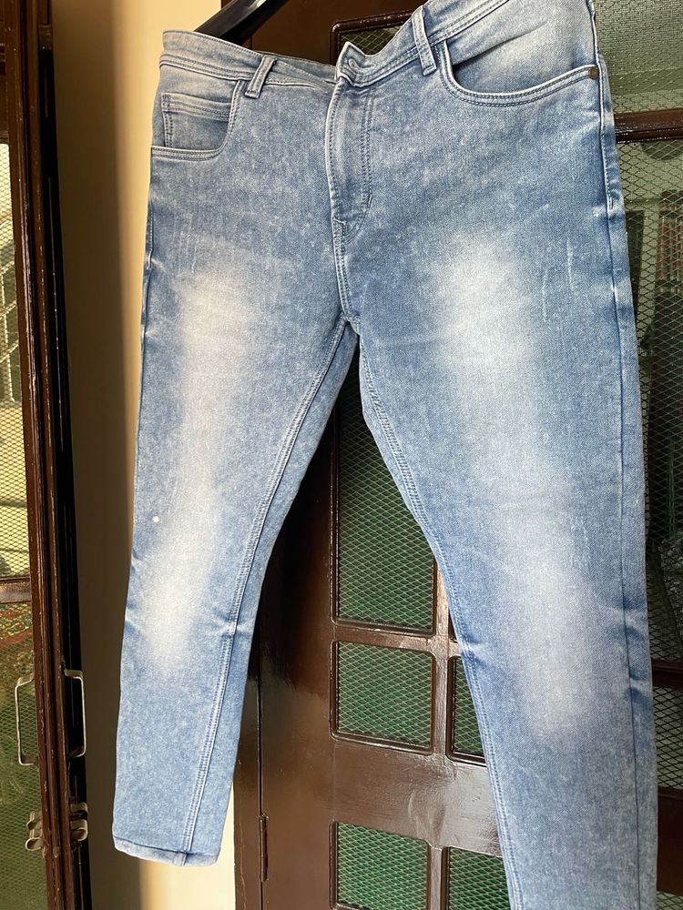 Used Stylish Light Wash Denim Jeans