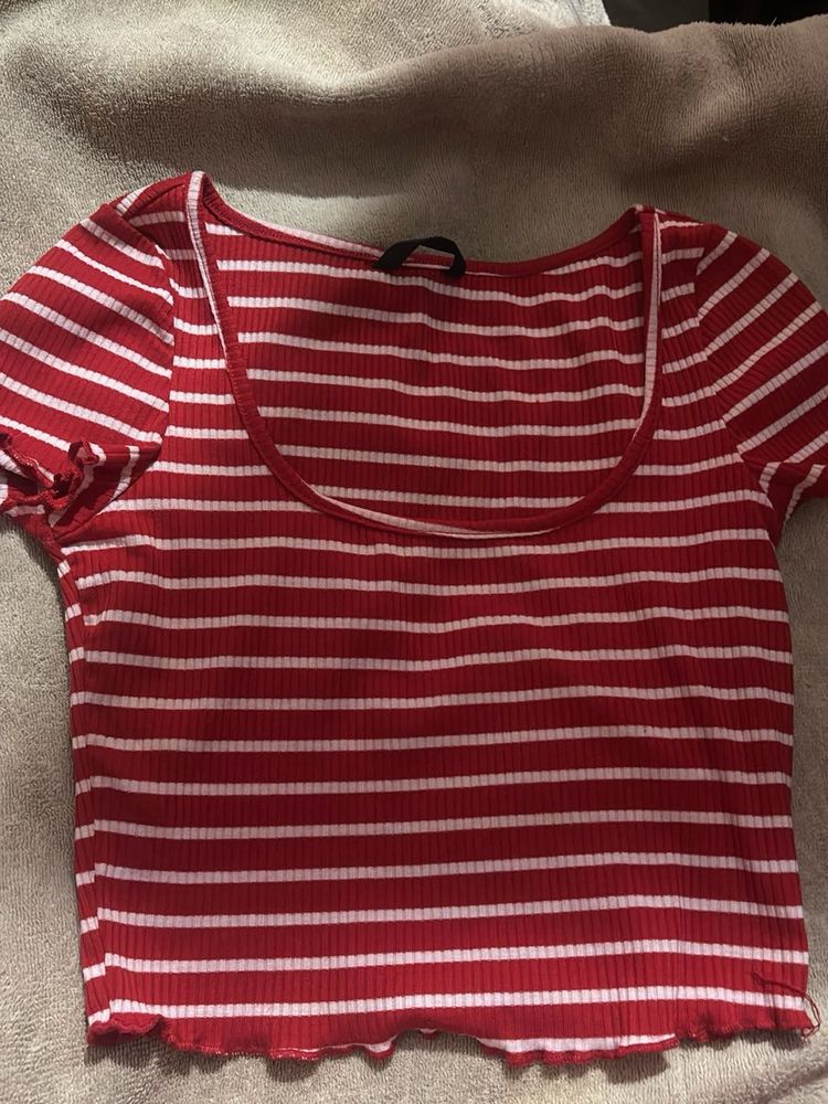 Striped Red &amp; White Crop Top