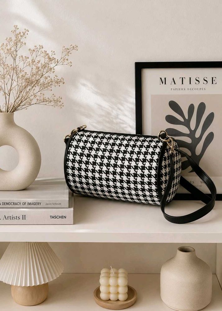 Houndstooth Barrel Bag