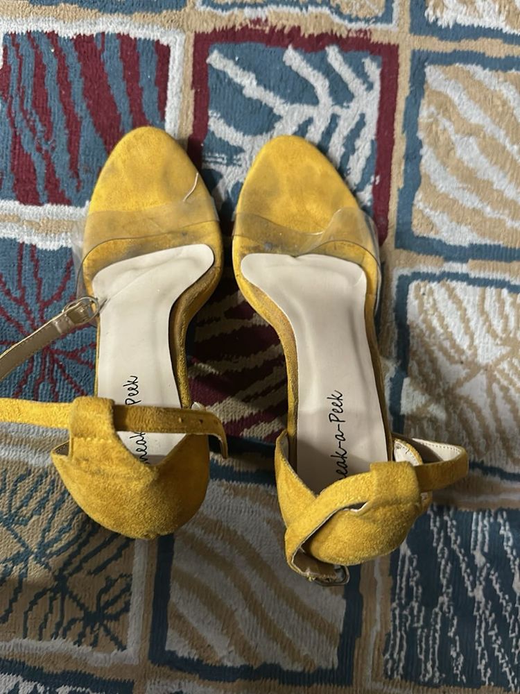 Chic Yellow Suede Heels