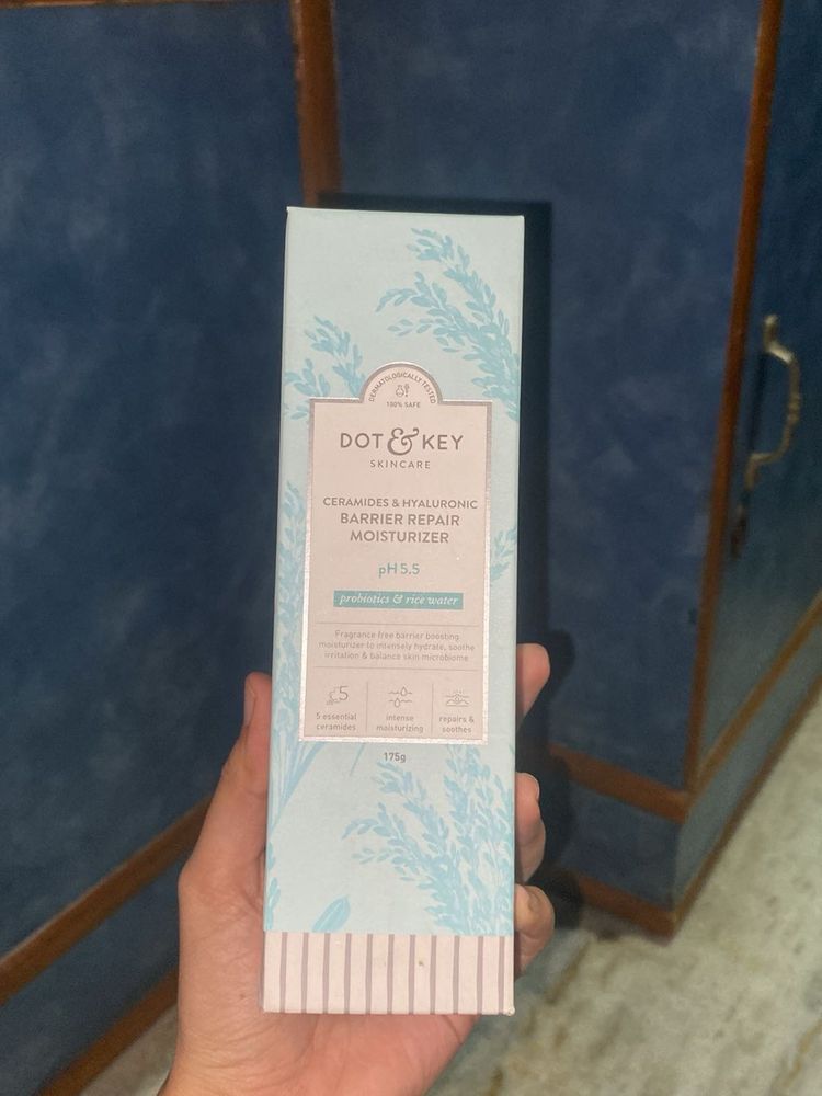 Dot &amp; Key Moisturizer