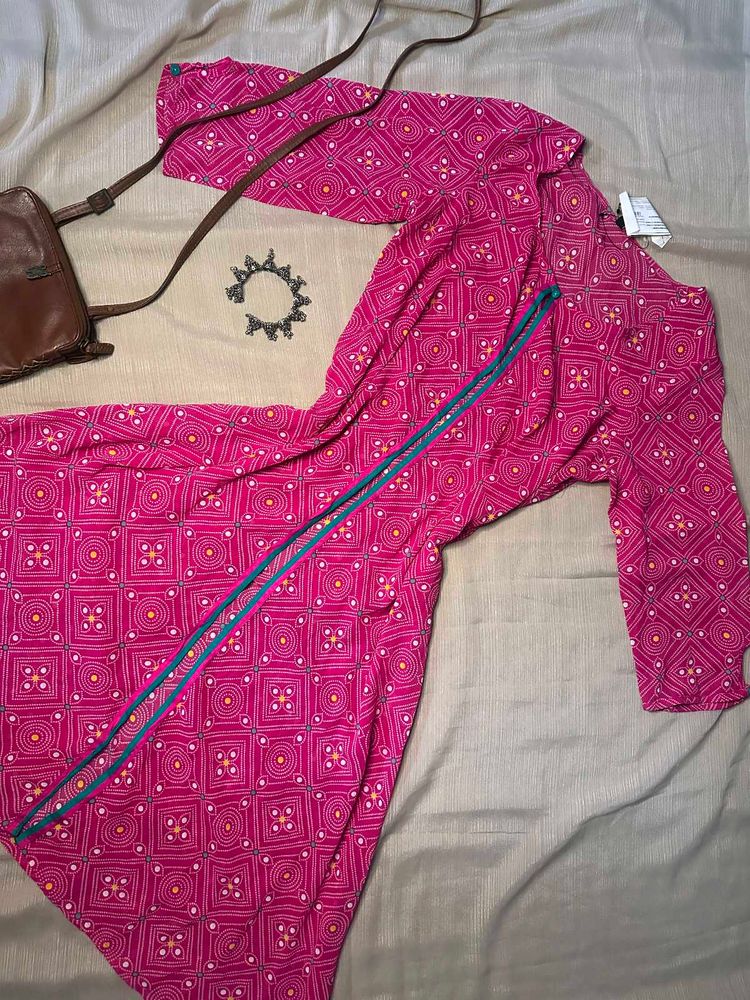 Pink bandhani Sheer kurti shrug💗