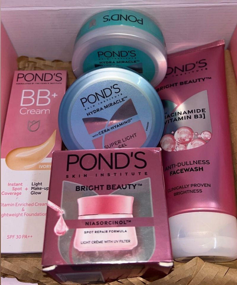 Pond's Skincare Set