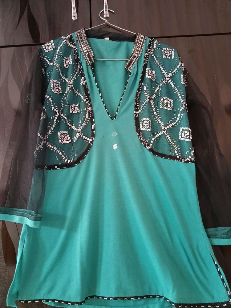 Kurta Set With Leggings