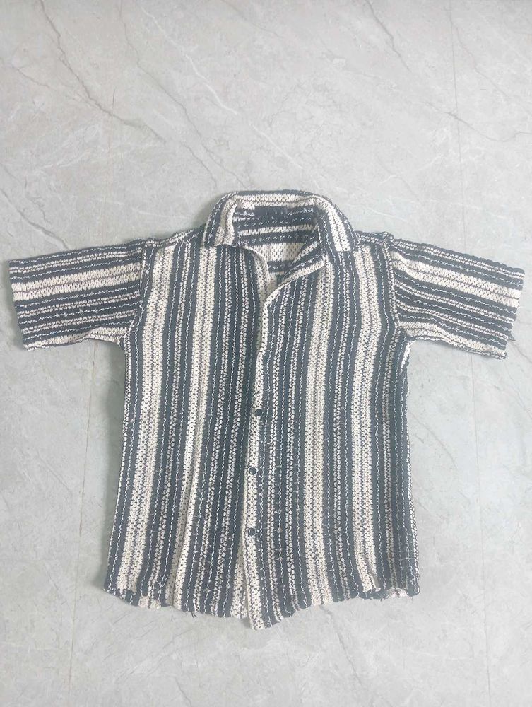 Striped Short Sleeve Shirt black and white combina