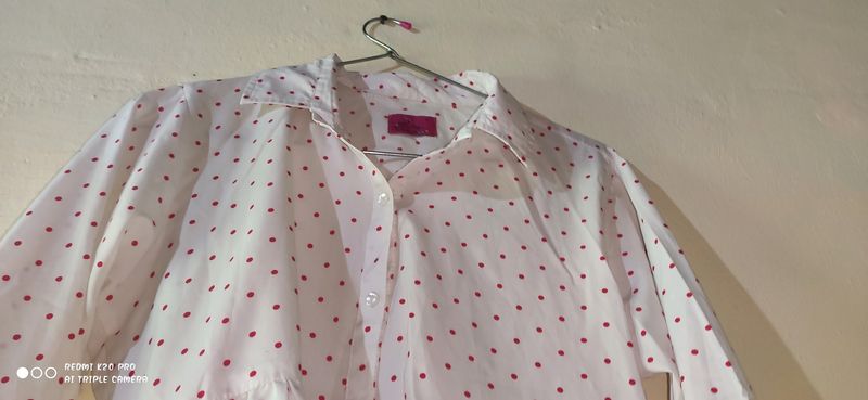Dotted top 🤍