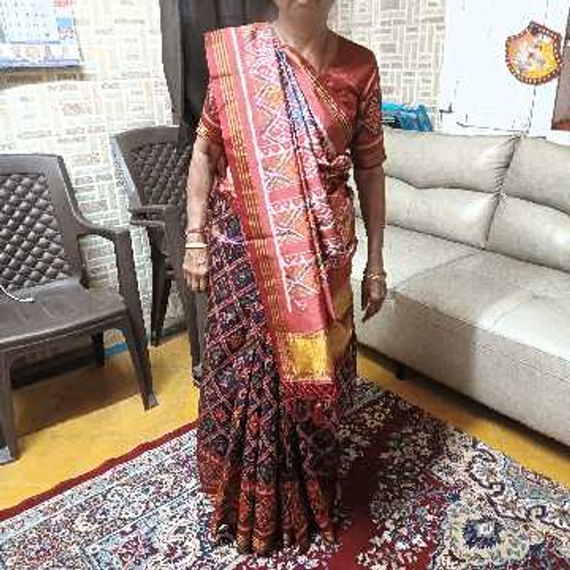 Beautifully Handwoven Silk Saree
