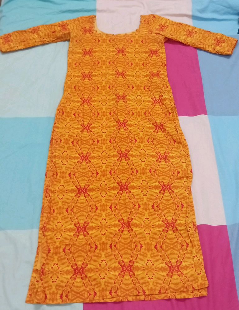 Yellow Colour ,3/4th Slimfit Cotton Kurti