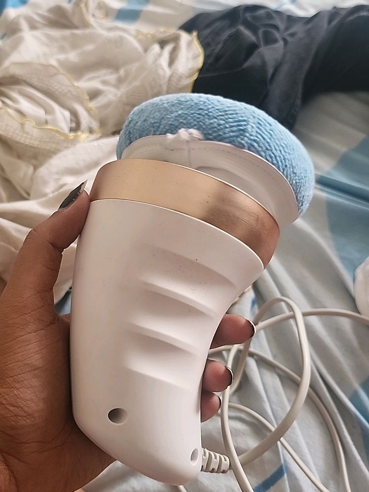 Body Massager With Extra Head Covers
