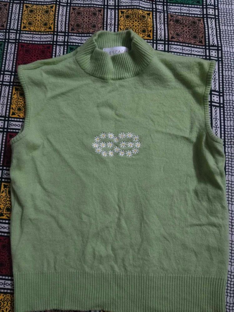 Light Green Sleeveless Turtleneck Sweater