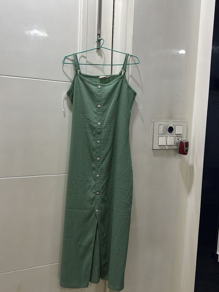 green causal cute outfit