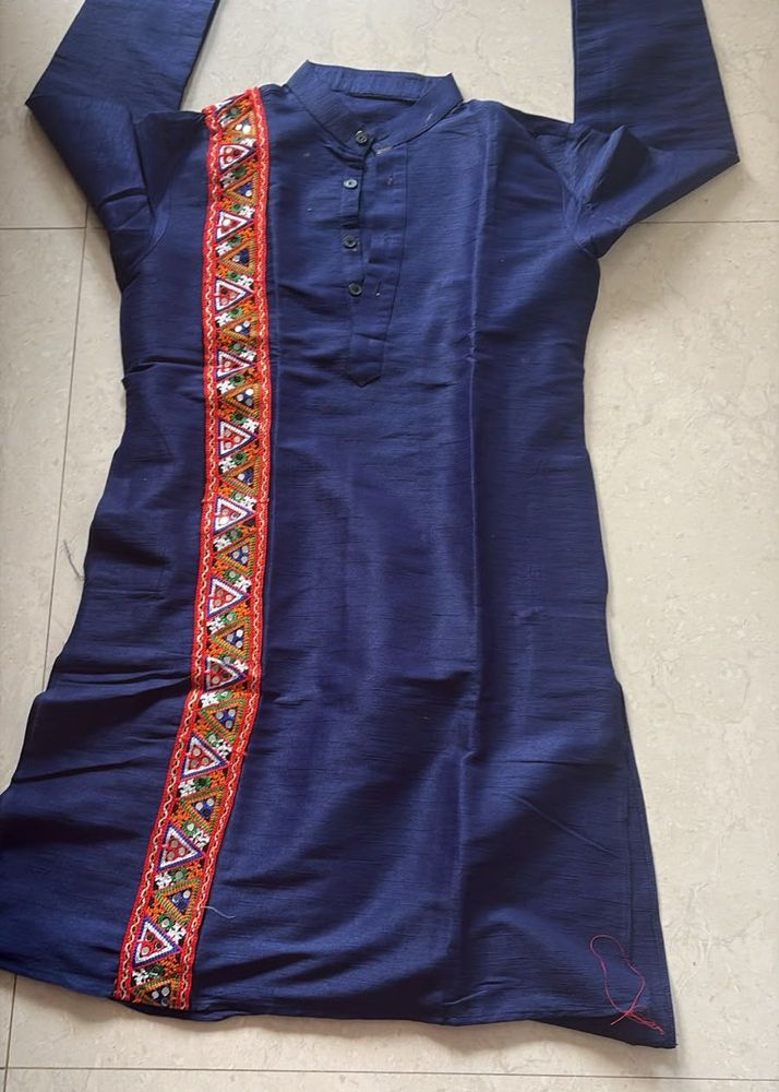 Elegant Navy Blue Embroidered Kurta set