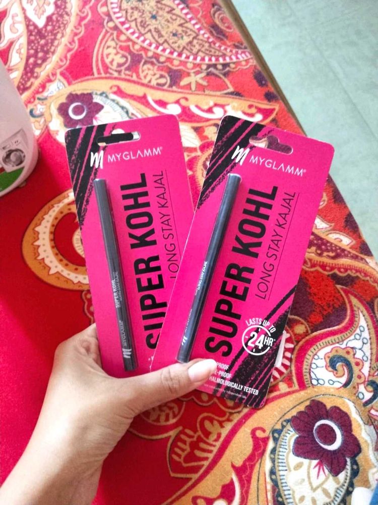 MyGlamm Super Kohl Long Stay Kajal Matte Finish -