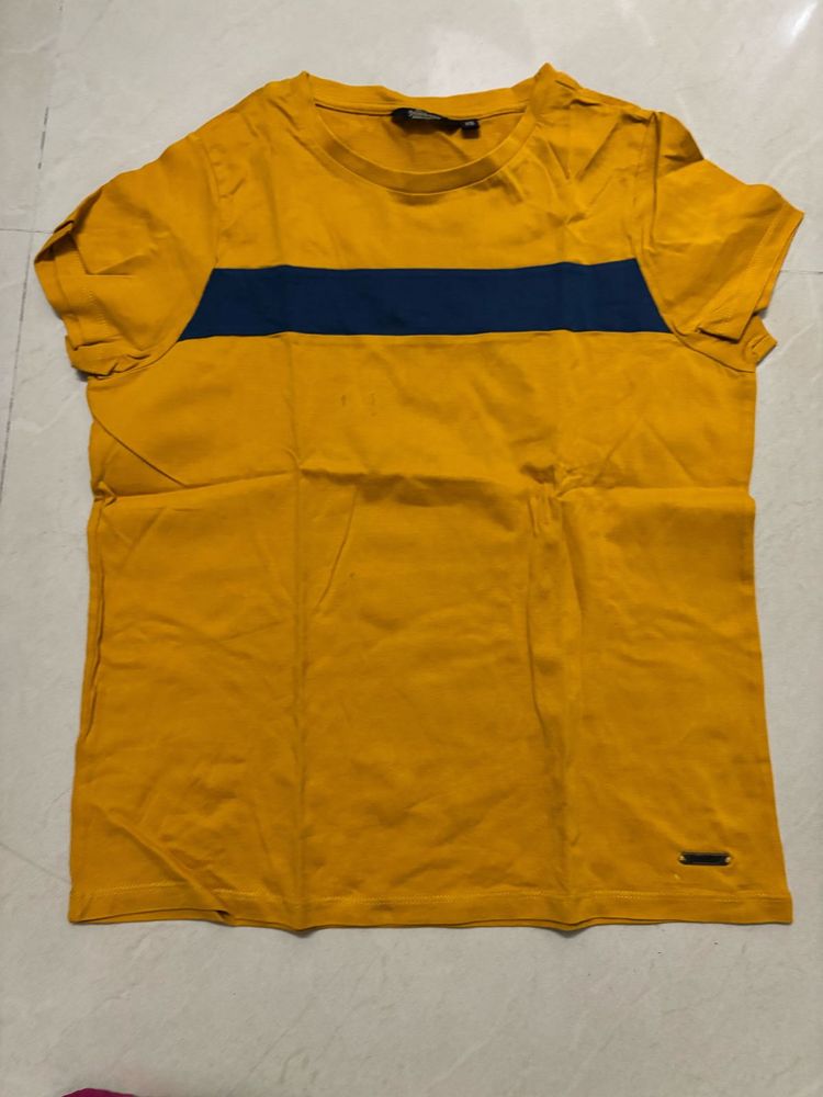 Roadster Yellow Striped T-Shirt combo