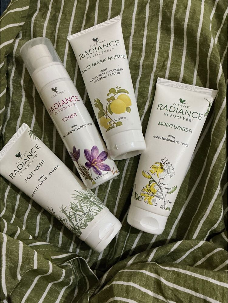 Forever Radiance Skincare Set