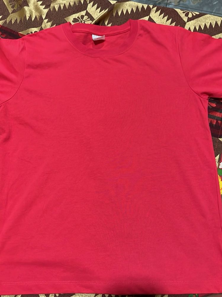 Vibrant Red Basic T-Shirt
