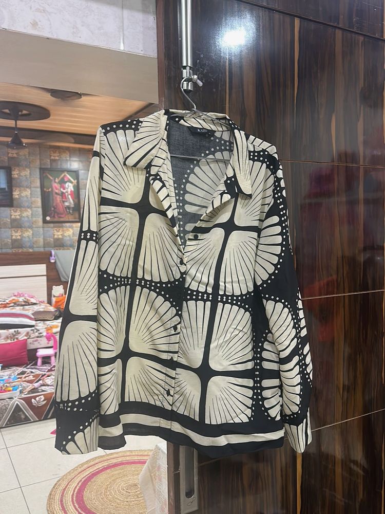 Unique Graphic Print Button-Up Shirt