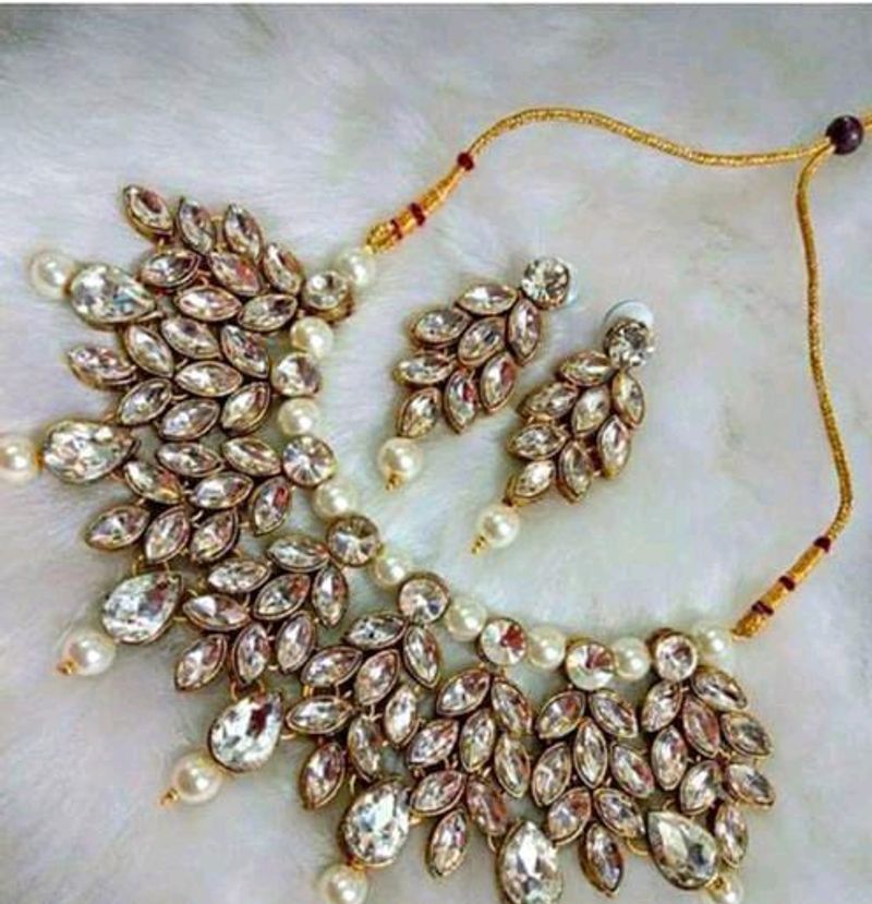 Sparkling Crystal Necklace &amp; Earring Set
