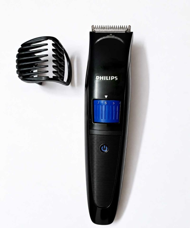 Philips QT 4000 series trimmer + charger