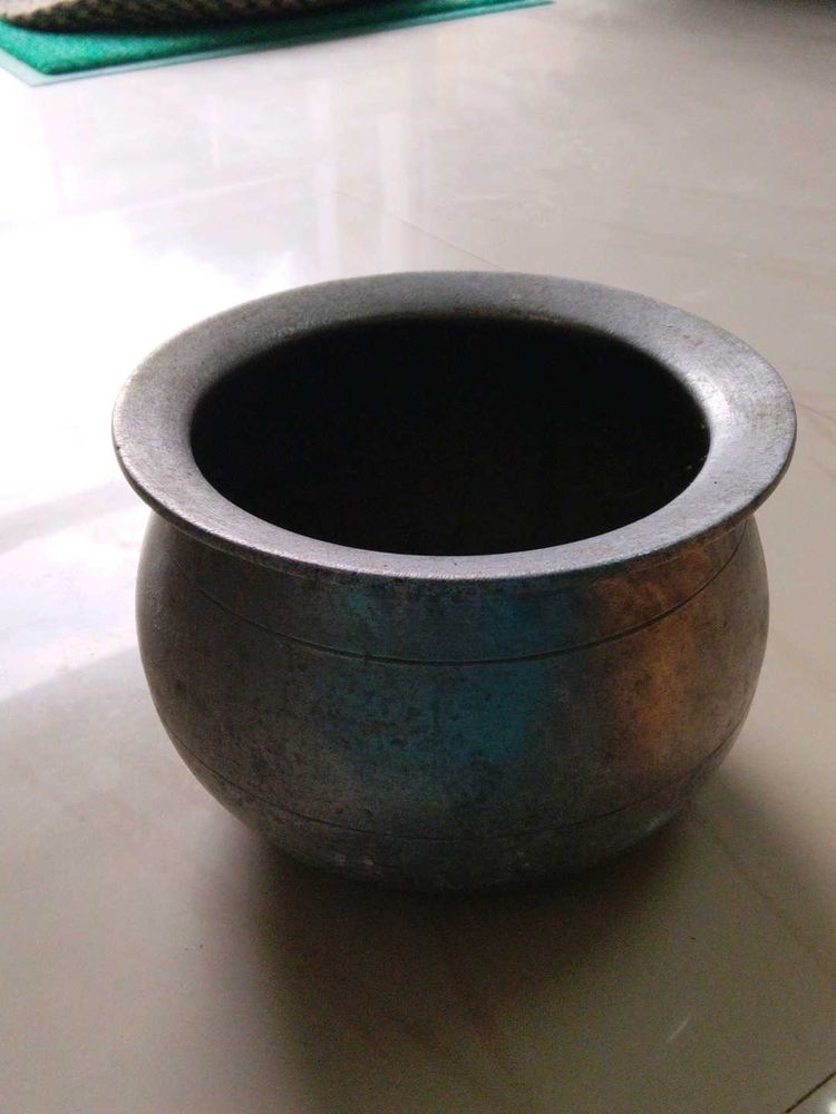 Vintage Metal Cooking Pot,500gms