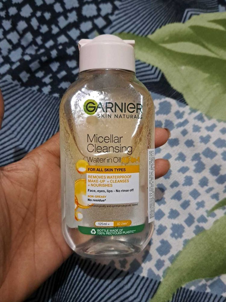 Garnier Micellar Cleansing Water