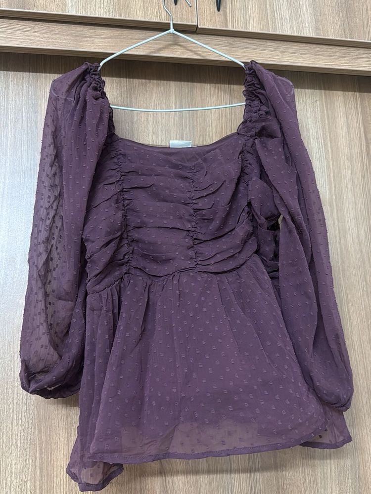 Chic Ruched Puff Sleeve Top