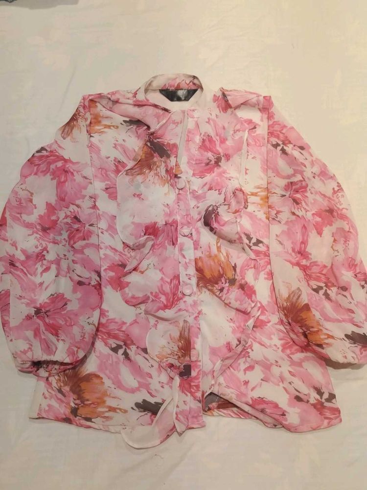pink floral top