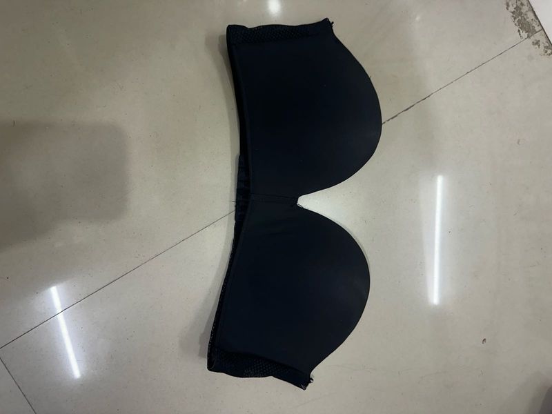 Black Padded Strapless Bra