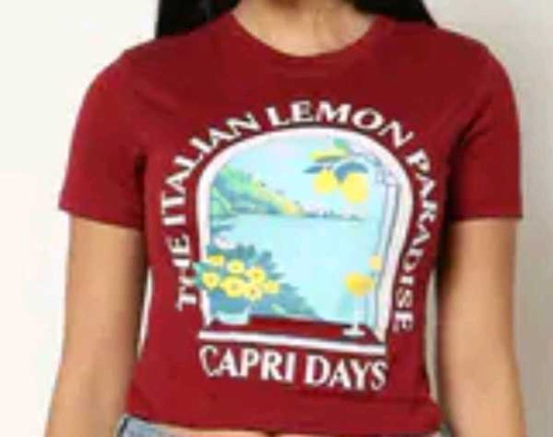 Maroon Graphic Print T-Shirt