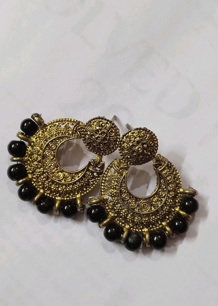 Earing &amp; studs