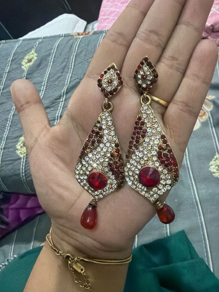 Stunning Red &amp; White Stone Earrings