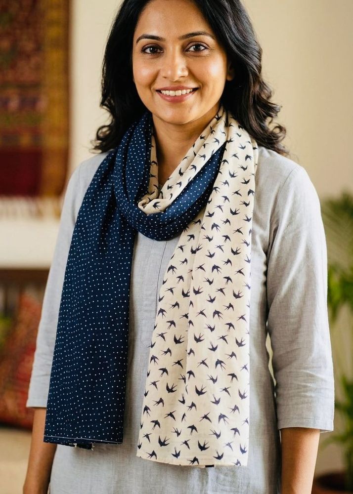 Buy-Set of 2 Scarf get one free