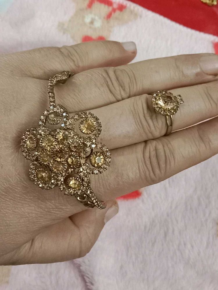 Exquisite Vintage-Inspired Rhinestone Ring and Bra
