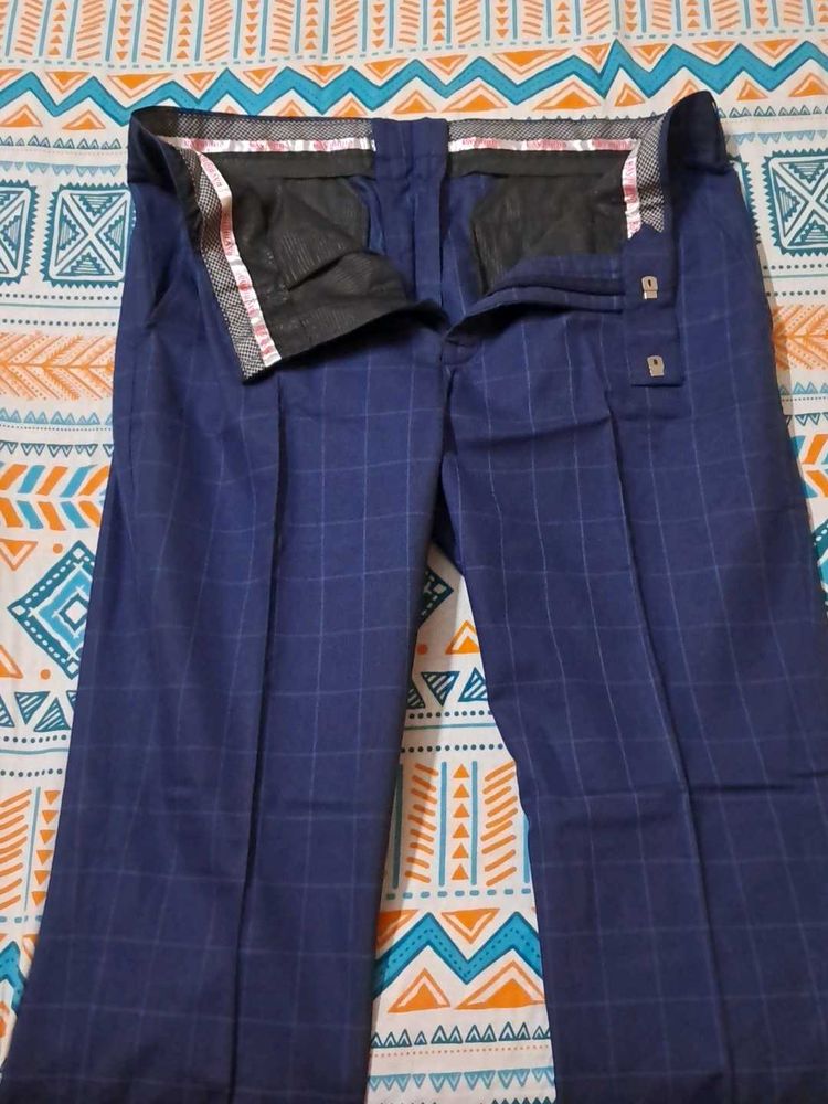 Men's Plaid Trousers